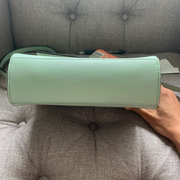 Handbag - Picture 6 of 16